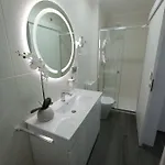 Casa Rua Velha 3*
