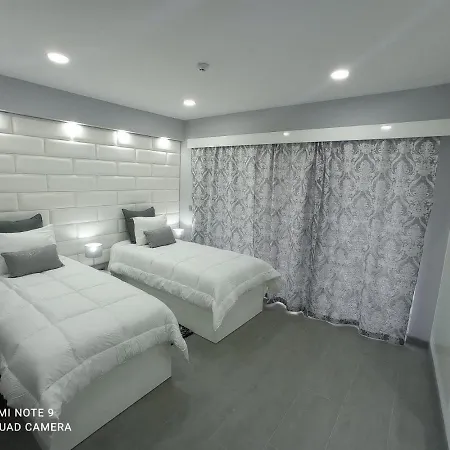 Hotel apartamentowy Casa Rua Velha Horta (Azores)
