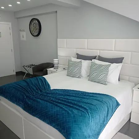 Casa Rua Velha 4*