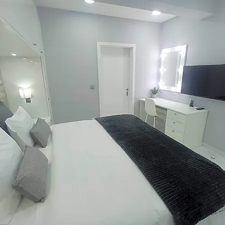 Casa Rua Velha Apart Otel Horta (Azores)