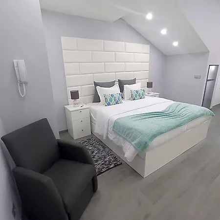 Apart Otel Casa Rua Velha Horta (Azores)