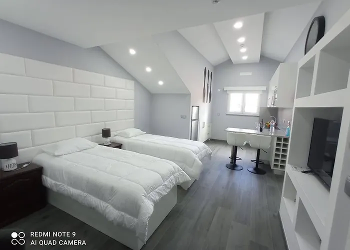 Casa Rua Velha Aparthotel Horta (Azores)