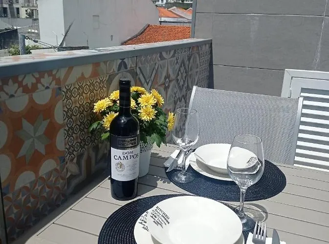 Casa Rua Velha Aparthotel Horta (Azores)